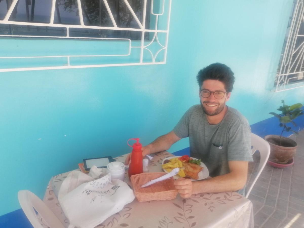 פוארטו צ'יקמה Hospedaje Restaurante El Hombre מראה חיצוני תמונה